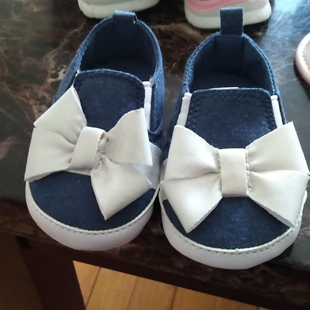 Child of mine baby shoes size 0-3 months